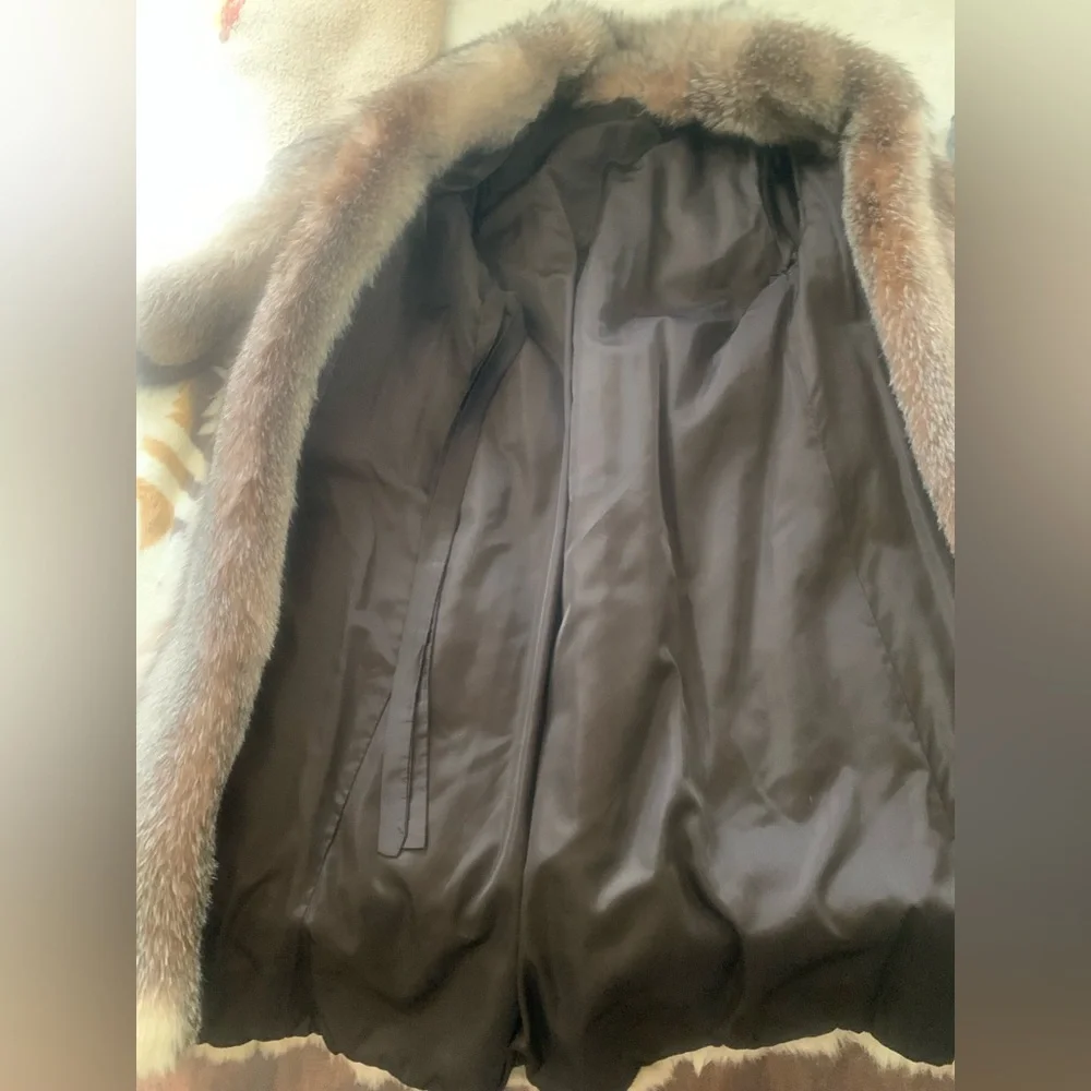 Crystal Fox Fur Coat full length - Picture 3 of 8